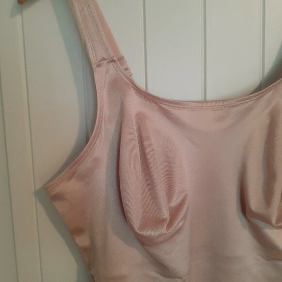 Ruby Ribbon Original Cami in Pale Size 46/Size 3XL - Picture 4 of 15